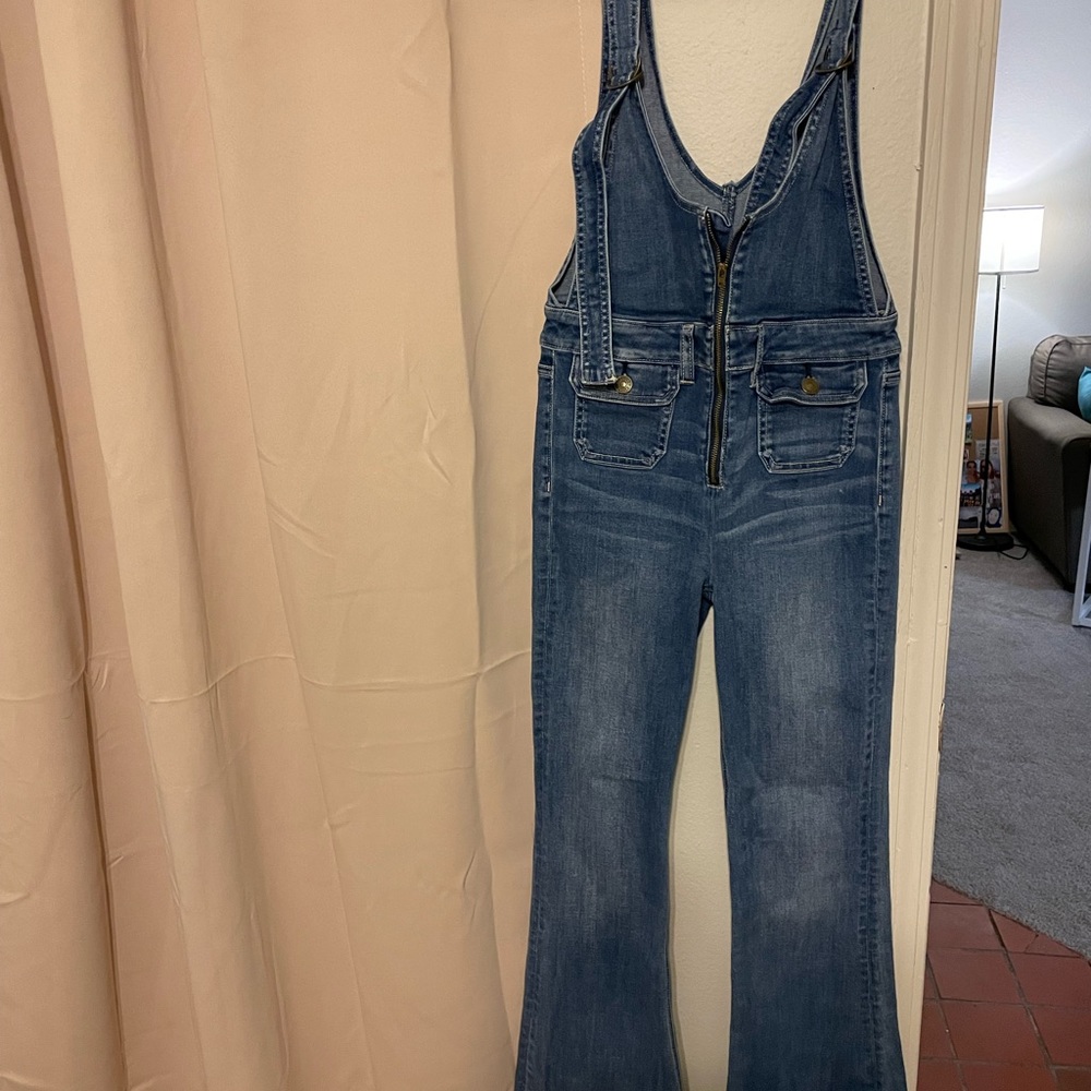 American eagle  jean overalls size 4 short